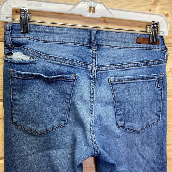 Articles of Society Distressed Skinny Jeans Size 26 - Picture 3 of 9